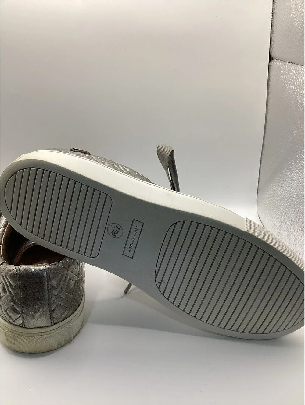 Tory Burch Gold Quilted Leather Low Top Lace-Up Sneakers w/ Logo Accent Size 7.5